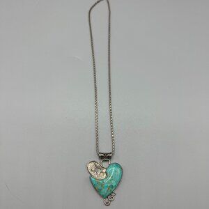 Turquoise stone on sterling silver box chain